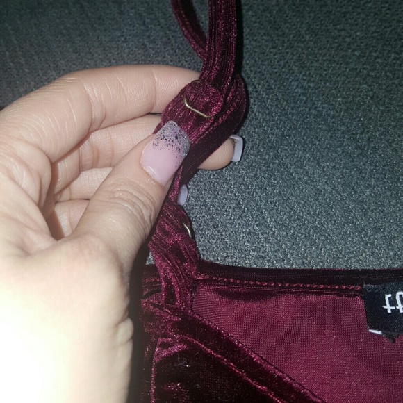 Crop top - Picture 3 of 5